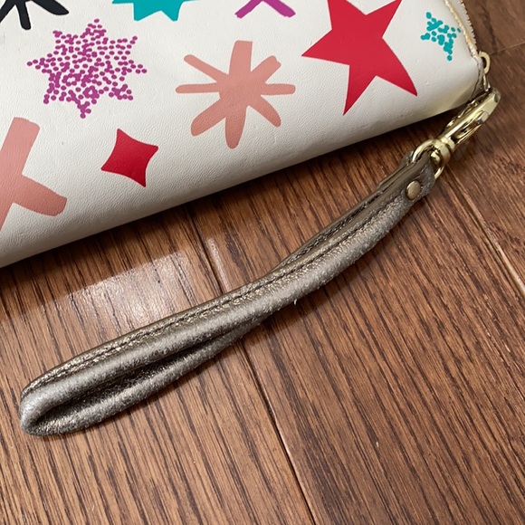 2 for $10 - Fossil Wallet - Picture 4 of 16